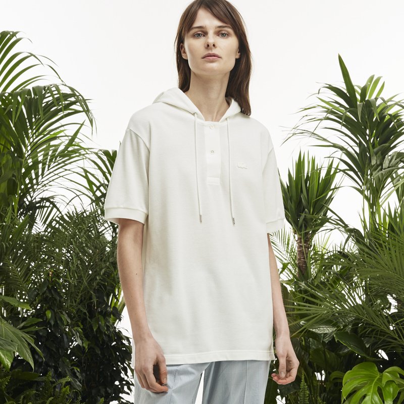 ট ইট র Lacoste Japan Lacostess17 ファッションショー コレクション ラコステのアイコニックなl 12 12 ポロに フードと とてもフェミニンなプリーツパネルでモダンなひねりを加えました T Co Dhz9rdipic