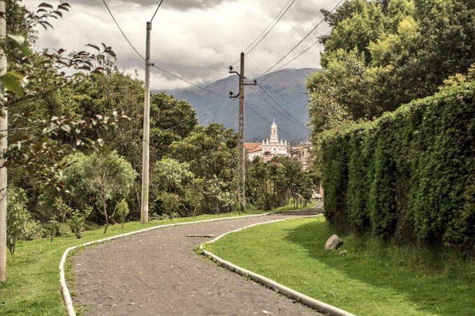 [Destacado]
Encuentro de Turismo Rural, identifica atractivos del cantón #Cuenca ➡️bit.ly/2p2Gvr1 👍🏻🇪🇨