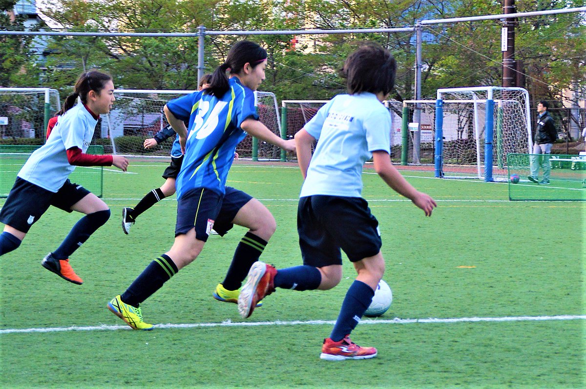 品川区フットサルリーグ در توییتر 4月23日 日 女子フットサル交流会 小学生 中学生 大学生 社会人 様々な世代の女子チーム 女子 個人参加者の方とで交流試合ができました 今後とも 品川区フットサル連盟は 女子フットサルの活動の場を創るチャレンジをしていき