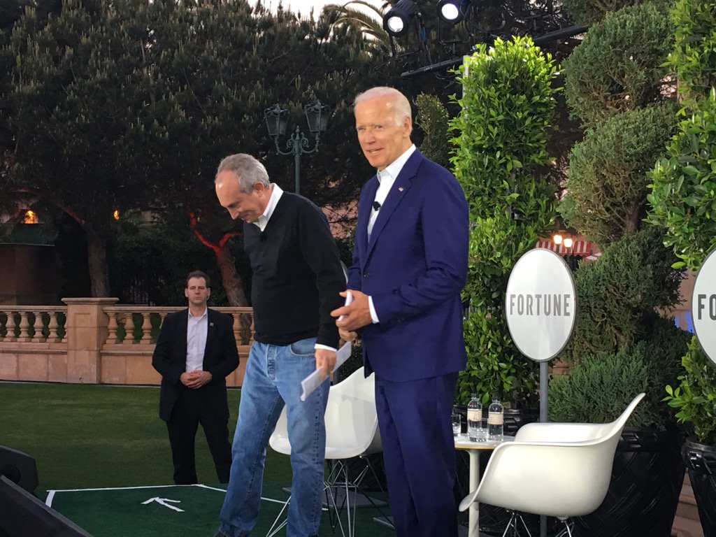 tonkazona's tweet photo. Science needs to progress VP @Joebiden says 'Pioneering spirit is alive in cancer research @SutterHealth #pioneers https://t.co/38ysm0sIWr