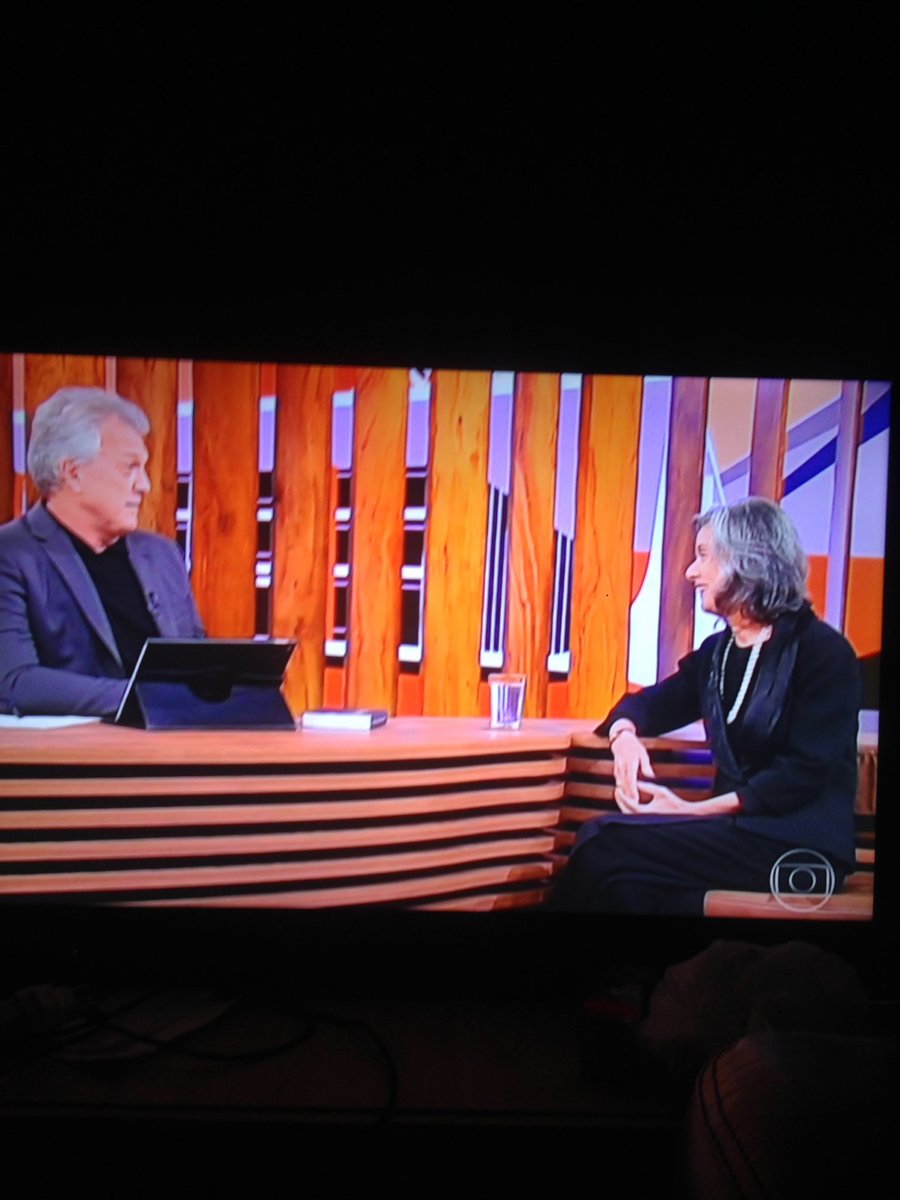 Geminicomenta's tweet photo. Borá de conversa com #PedroBial !! ☺️👈🏻#ConversaComBial https://t.co/AQiWk6qSQs