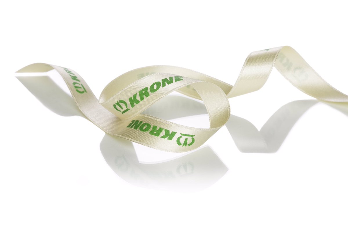 CREATEAMPROMO's tweet photo. Spotlight: Pantone Color Trends #greenery #fashion #satin #krone #geschenkband #satinband #siebdruck #image #branding #packaging #design https://t.co/2dXjnDc9yd