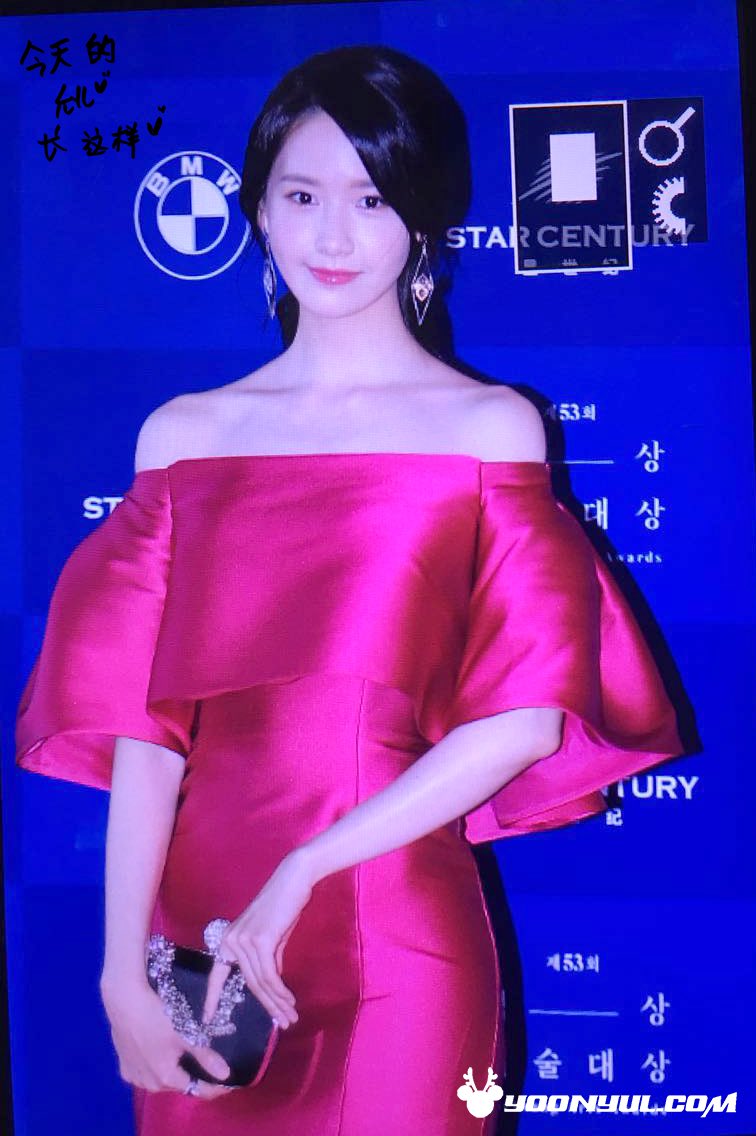 [PIC][03-05-2017]YoonA tham dự "53rd Baeksang Arts Awards" vào chiều nay + Giành "Most Popular Actress or Star Century Popularity Award (in Film)" C-47AhOUMAIIeTx