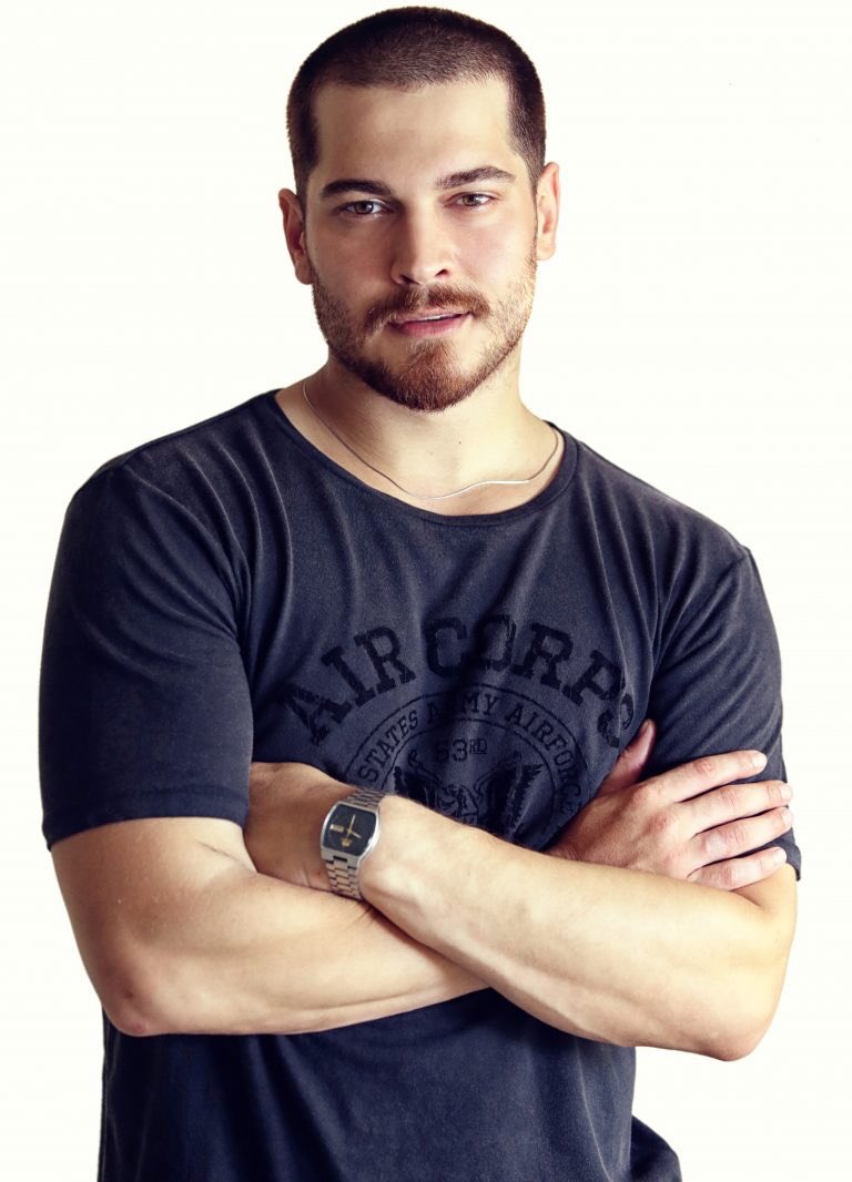 Çağatay Ulusoy photoshoot for  @KosuyoluPlus ❤ <a href="/cagatayulusoyy/">Çağatay Ulusoy</a>