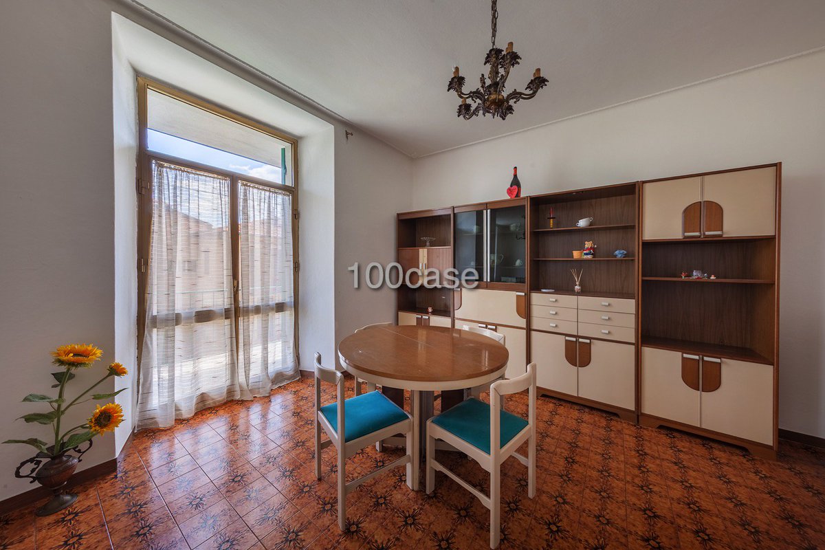 100_case's tweet image. #Toscana #AbbadiaSanSalvatore #vendita #appartamento al secondo piano @100_case immobiliare100case.it