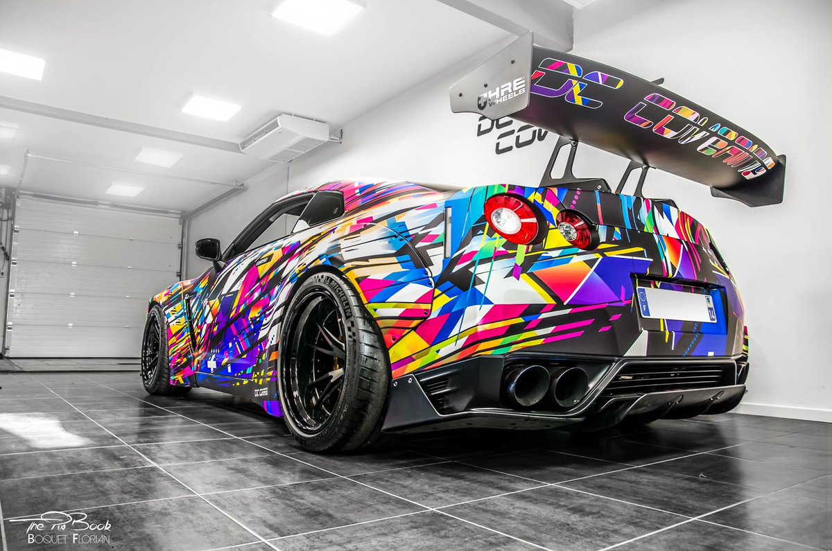 Crazy GTR Liberty Walk ! 😍 #newpics <a href="/NissanUSA/">Nissan</a> <a href="/nissanfrance/">Nissan France</a> <a href="/AveryDennison/">Avery Dennison</a> #MPI1105 #Avery #GTR #dccovering