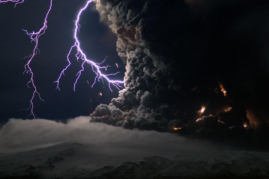 Eyjafjallajokull Volcano Eruption | Photography by ©Marco Fulle