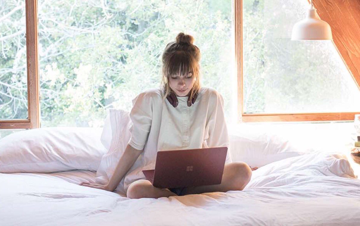 BitniksDesign's tweet image. This is how Microsoft tries to become more like Apple. Not just re: hardware but the &quot;locked down&quot; philosophy. theguardian.com/technology/201…