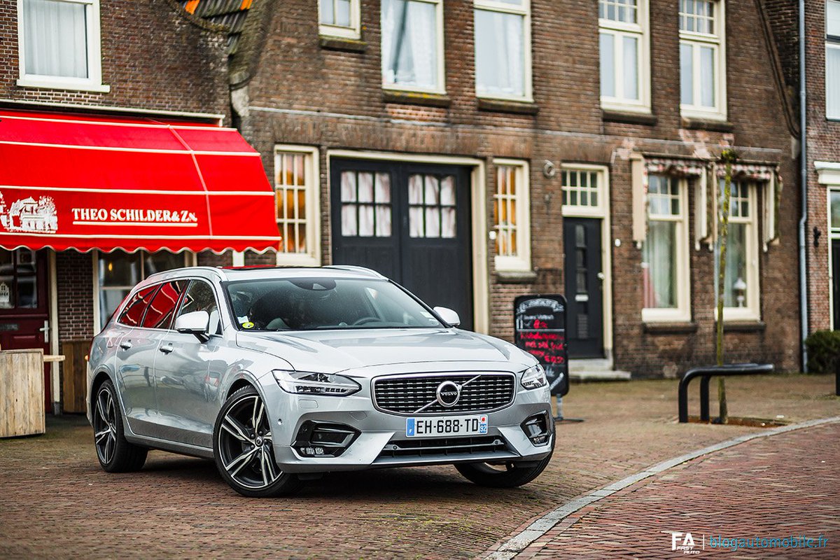 LVRoadTrips's tweet image. Tester la #Volvo V90 D5 en #roadtrip aux Pays-Bas il n'y a que ça de vrai ! via @blogautomobile  blogautomobile.fr/essai-road-tri…