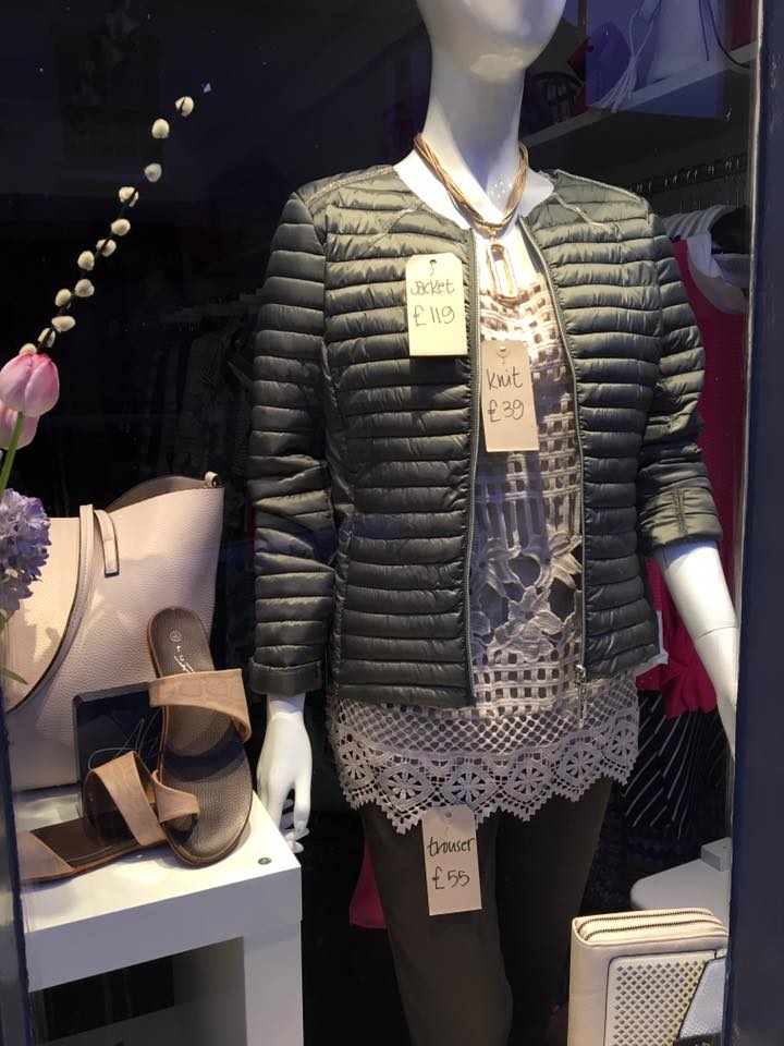 A new window for this week after a busy day yesterday....Floral pastel, blush pink and khaki.  #shipstononstour #cotswolds