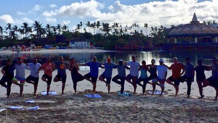 Namaste hustlin' 🙏🏼 Early morning #yoga to get day 2 started! #VisionClub #WVAtlantisTakeover