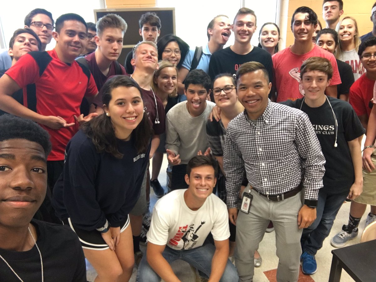 tyler_jakeb's tweet photo. #PCAppreciation ft. Mr. Arul!! https://t.co/rsUCiRzZoR