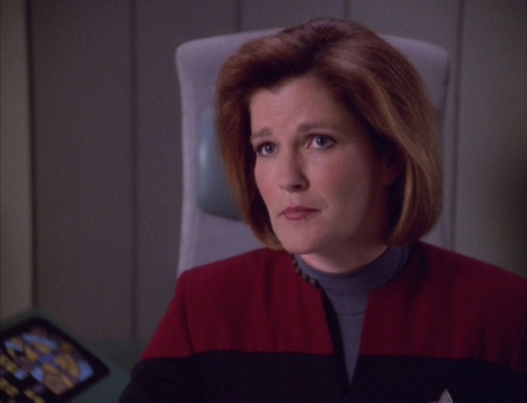 HAPPY BELATED BIRTHDAY to Kate Mulgrew that was at end of April.Captain Janeway was one of my favorites. 