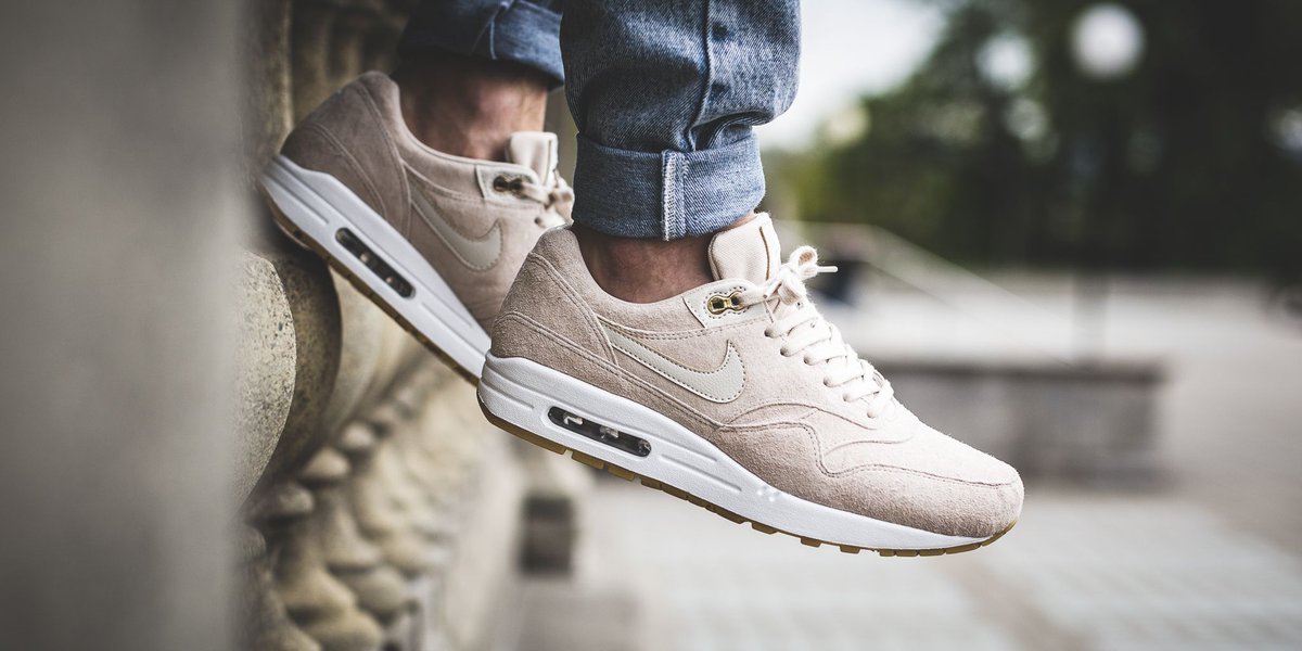 nike air max 1 oatmeal