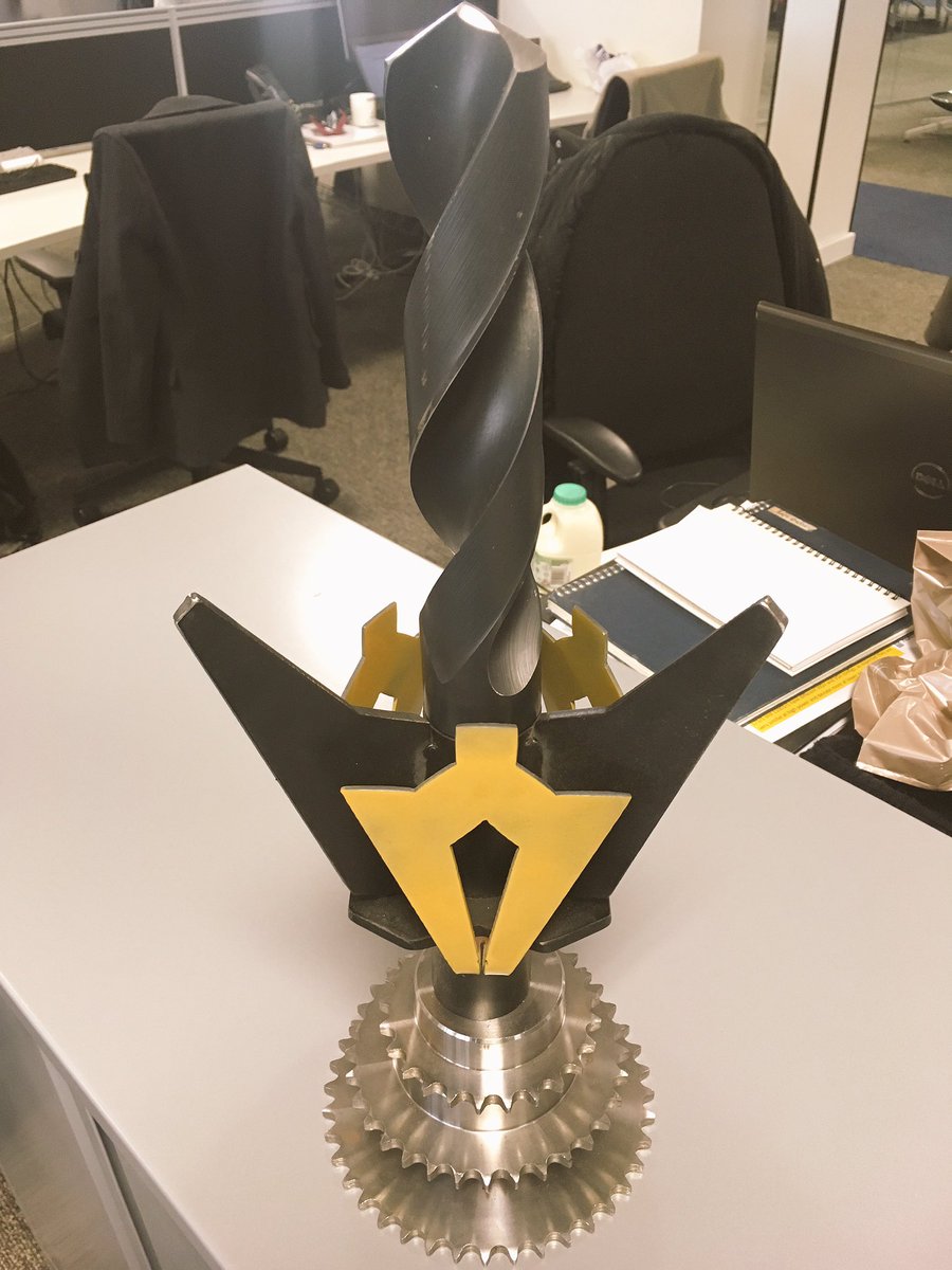 cakesmyth's tweet image. The things your supervisor brings in to work.... @RobotWarsUK @TeamCarbide #champions