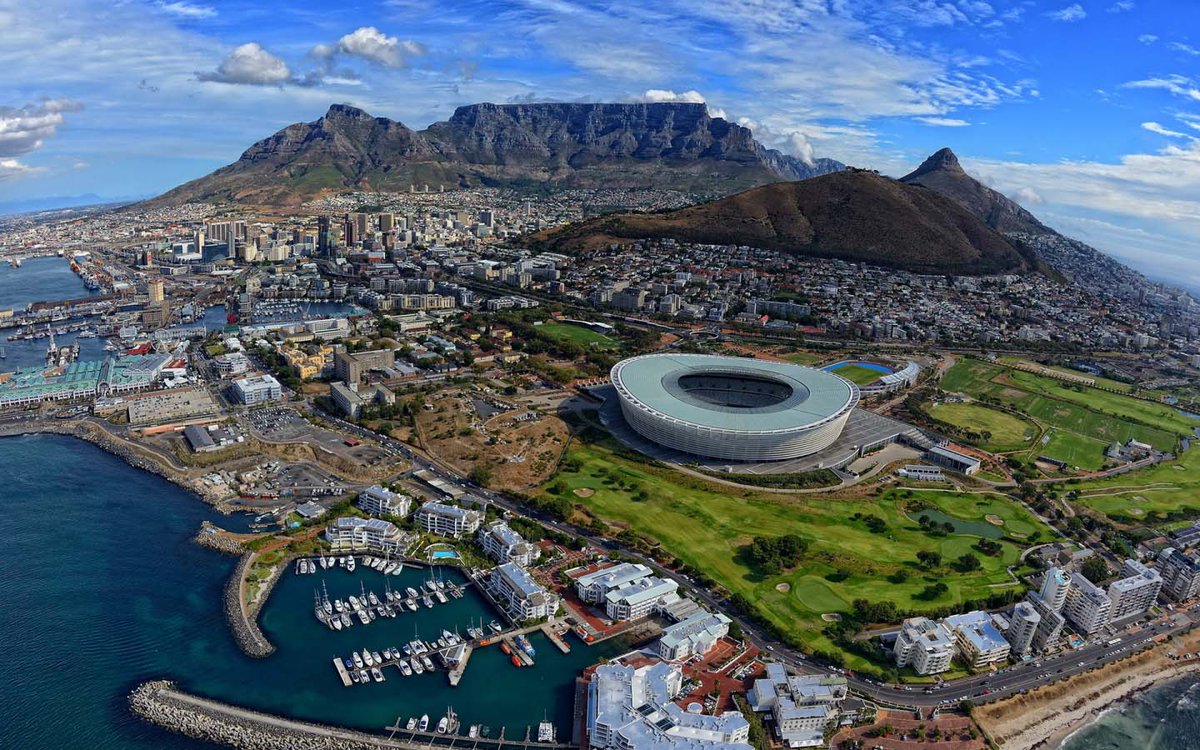 SA_Vacay's tweet image. The V&amp;amp;A Waterfront is one of South Africa’s top shopping destinations. #travel #CapeTown ow.ly/XB0I30biZOW