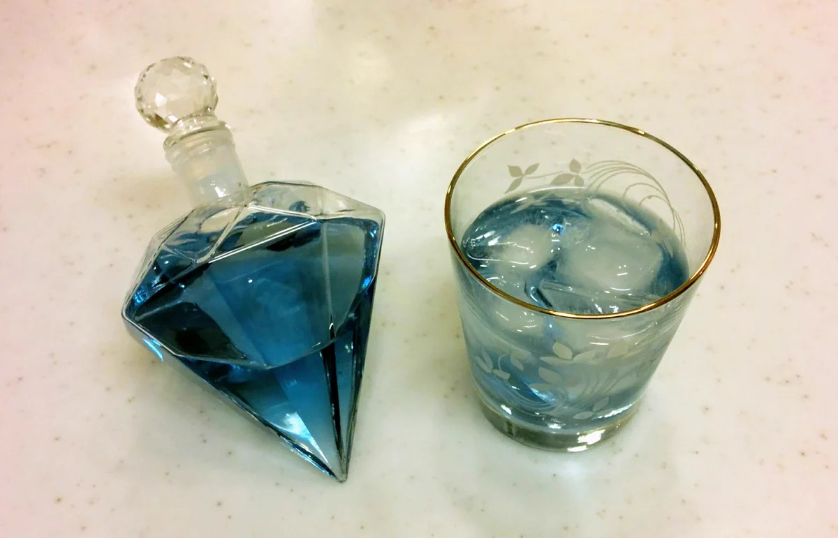 青い梅酒！？暑くなってきた今の季節にぴったりｗｗｗ