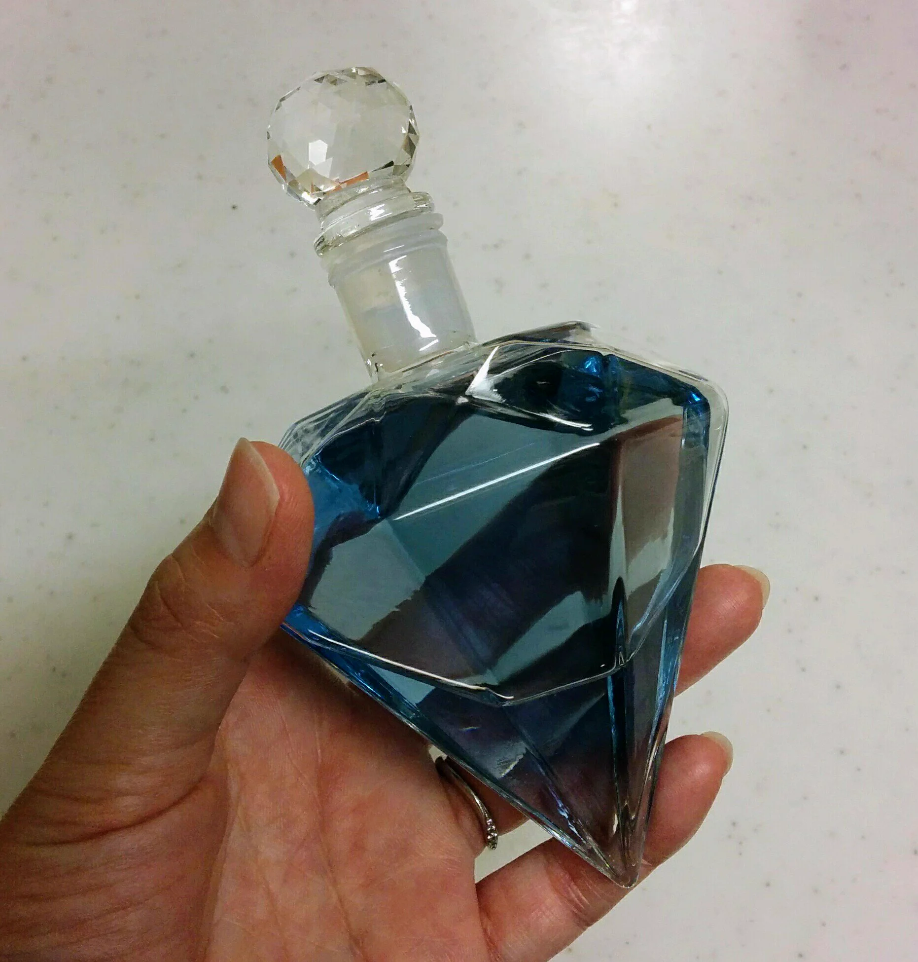 青い梅酒！？暑くなってきた今の季節にぴったりｗｗｗ