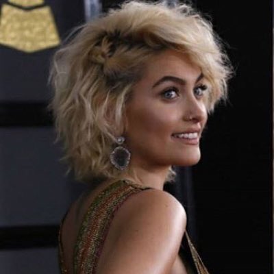 This young lady, @ParisJackson, is one of the most gorgeous girls I've ever seen. Looking forward to seeing her on a cinema screen soon! x