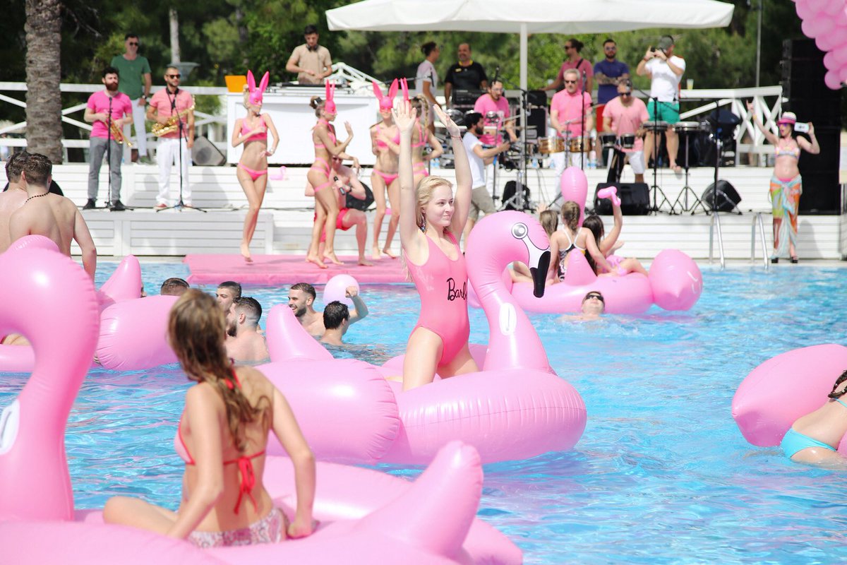 RixosSungate's tweet image. The color pink makes everything look pretty #RixosSungate #MayFest2017 #RixosSungateMayfest #RixosHotels #RixosEvent #RixosStyle