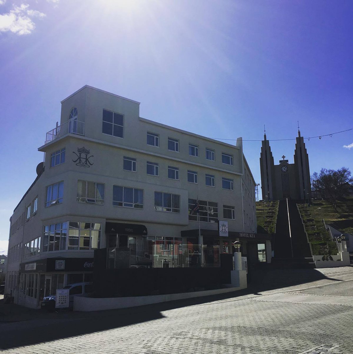 Looks like the summer has arrived in the north! #akureyri #summer #iceland #22degrees book here keahotels.is
