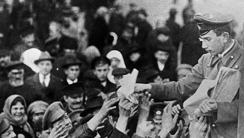 ProvGovt_1917's tweet photo. We stand by our March declaration: 'The press is free. Censorship is lifted once and for all!' #WorldPressFreedomDay #1917LIVE https://t.co/4CMDRQ9FbO