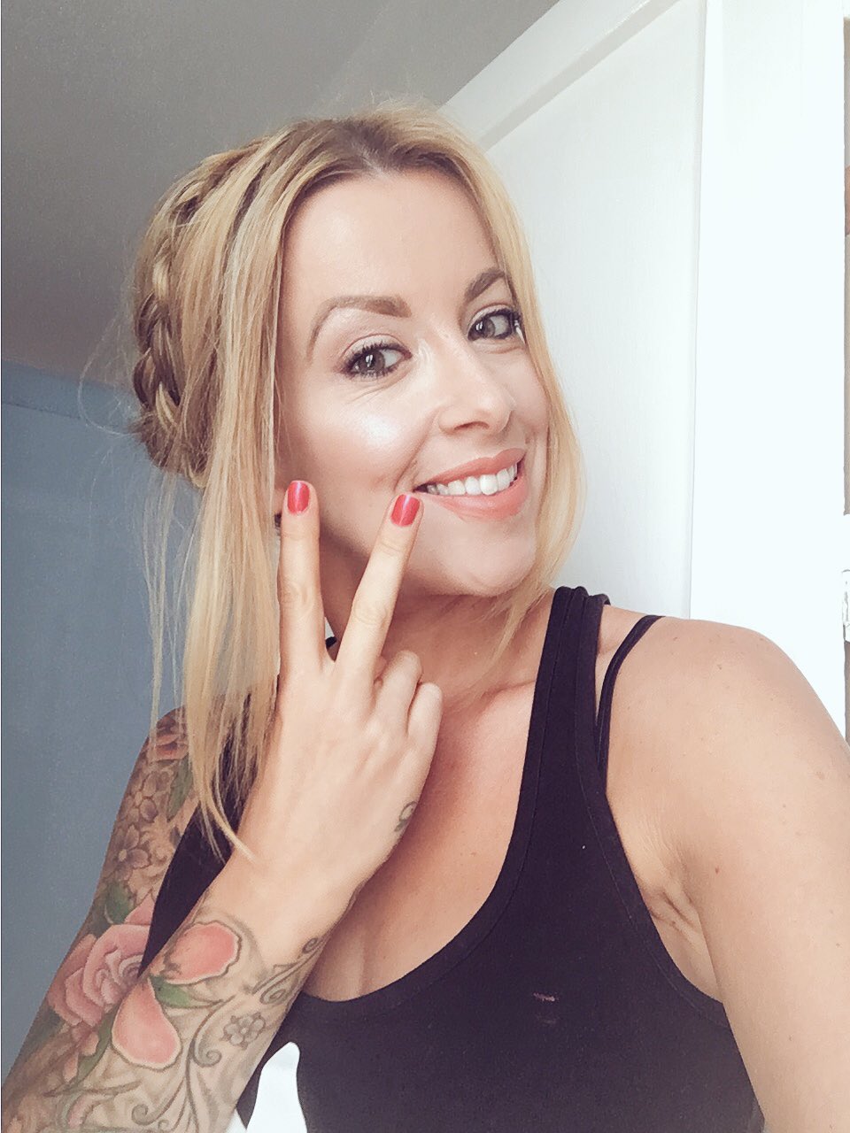 TW Pornstars - Charlie Zoe - FREE OF. Twitter. A special pic for the