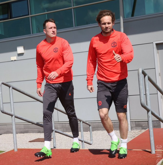 View image on Twitter View image on Twitter