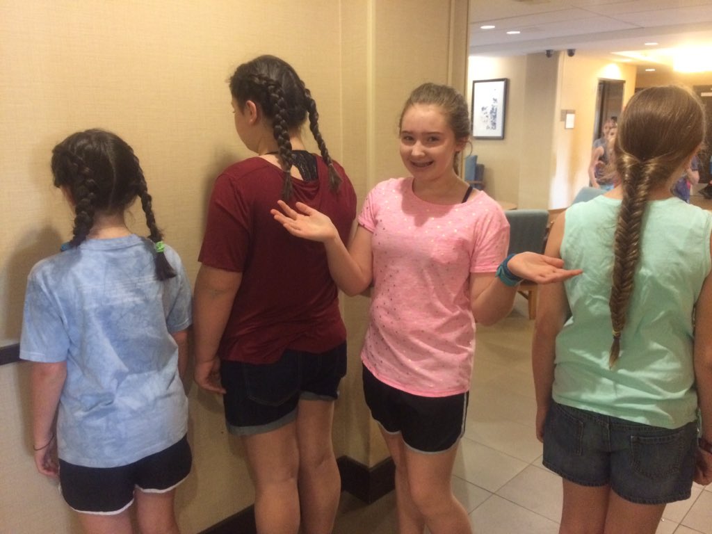 Hairdresser and her clients #davis5