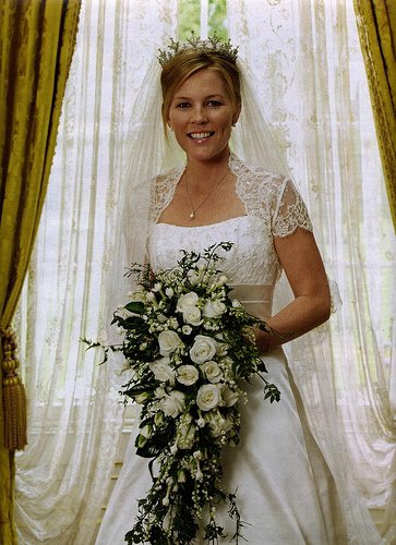 Happy 39th birthday Autumn Phillips! 