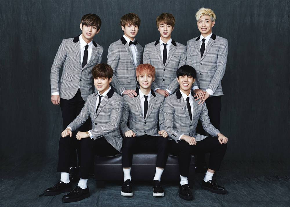 ashlukmikca's tweet photo. BTS top Tumblr's first ever K-pop fandometrics
 https://t.co/7XJMcq7zbG by #GOTBANG94 via @c0nvey https://t.co/Qcy021anKS