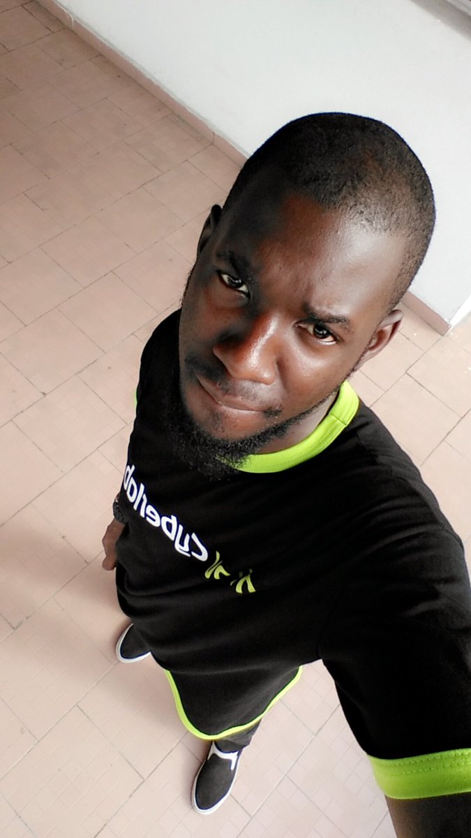 FlexNefak's tweet image. #StaffTechnique #Moov #Cyberlab #Treichville #Yopougon #Marcory #Adjamé #Selfie