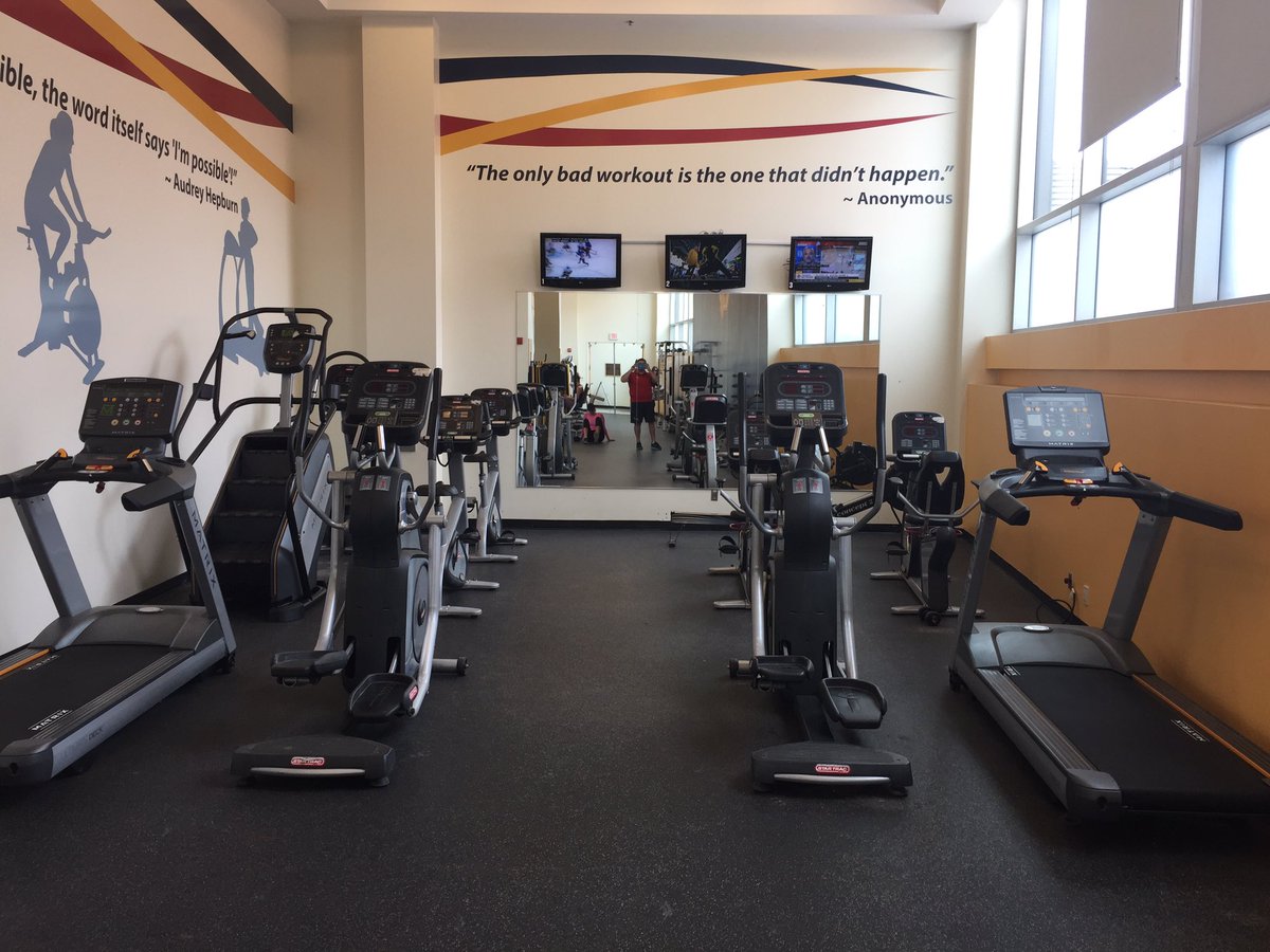 Queen S Arc The Marion Ross Room Also Got An Upgrade Today With Two New Matrix Treadmills And A Stair Climber Springcleaningthearc Getyour150 T Co 0glfisez4o