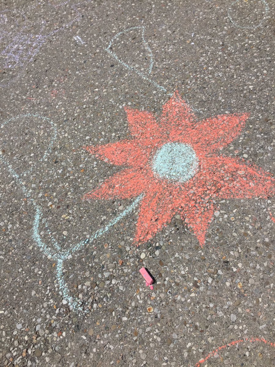 Martin77Heather's tweet photo. Two schools become one!  Team building and "chalking" about it!#Letschalk @GEDSB @anna_melick @Thompson_Creek #mentalhealth https://t.co/jnlGUqSdq6