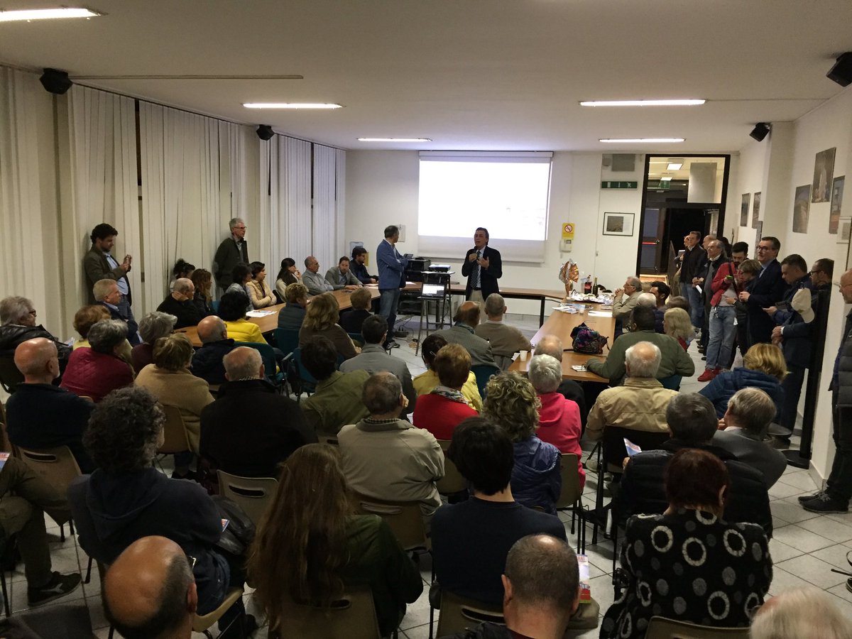 Elezioni #Padova 2017 Uno stralcio dell'intervento di ieri sera all'Arcella in sostegno di <a href="/GiordaniSindaco/">GiordaniSindaco</a> 
#sicurezaelegalità