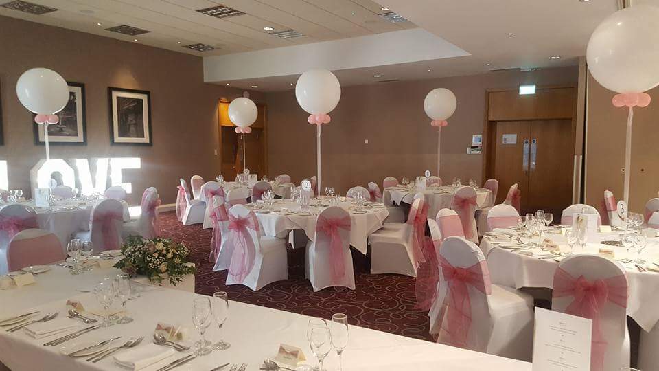 BalloonbeyondUK's tweet image. Wedding Reception Room at #eastwoodhall
#wedding #party #balloons #loveletters #sweetcart