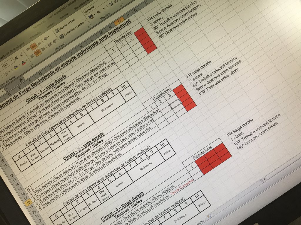 ProgramACCIO's tweet image. Una bona planificació,...
Explicacions, núm. de repeticions, descansos...
Tots programem #progenseinefcbcn2017