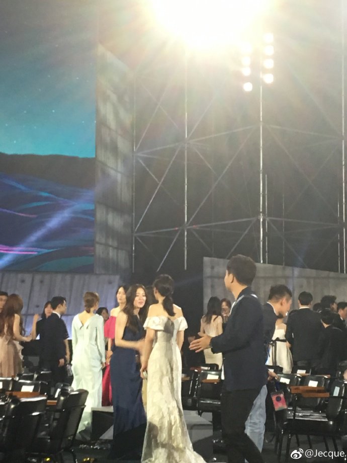 ìì On Twitter More Yoona Park Bo Young Pics Source Https T Co If6oxpuj8u