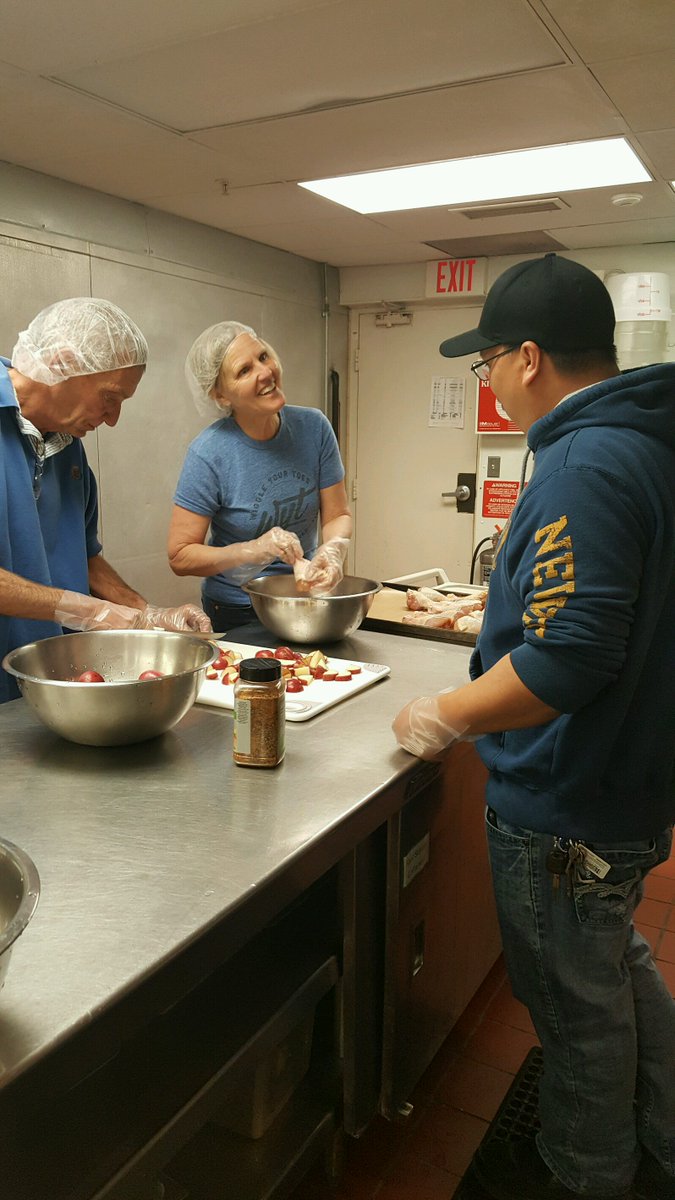 seachangeprint's tweet photo. Team SeaChange for May @followGMCN cookin' up something good for the littles and their caretakers. #CookForKids #GivingBack #CrisisNursery https://t.co/KBaVR9Ulhl
