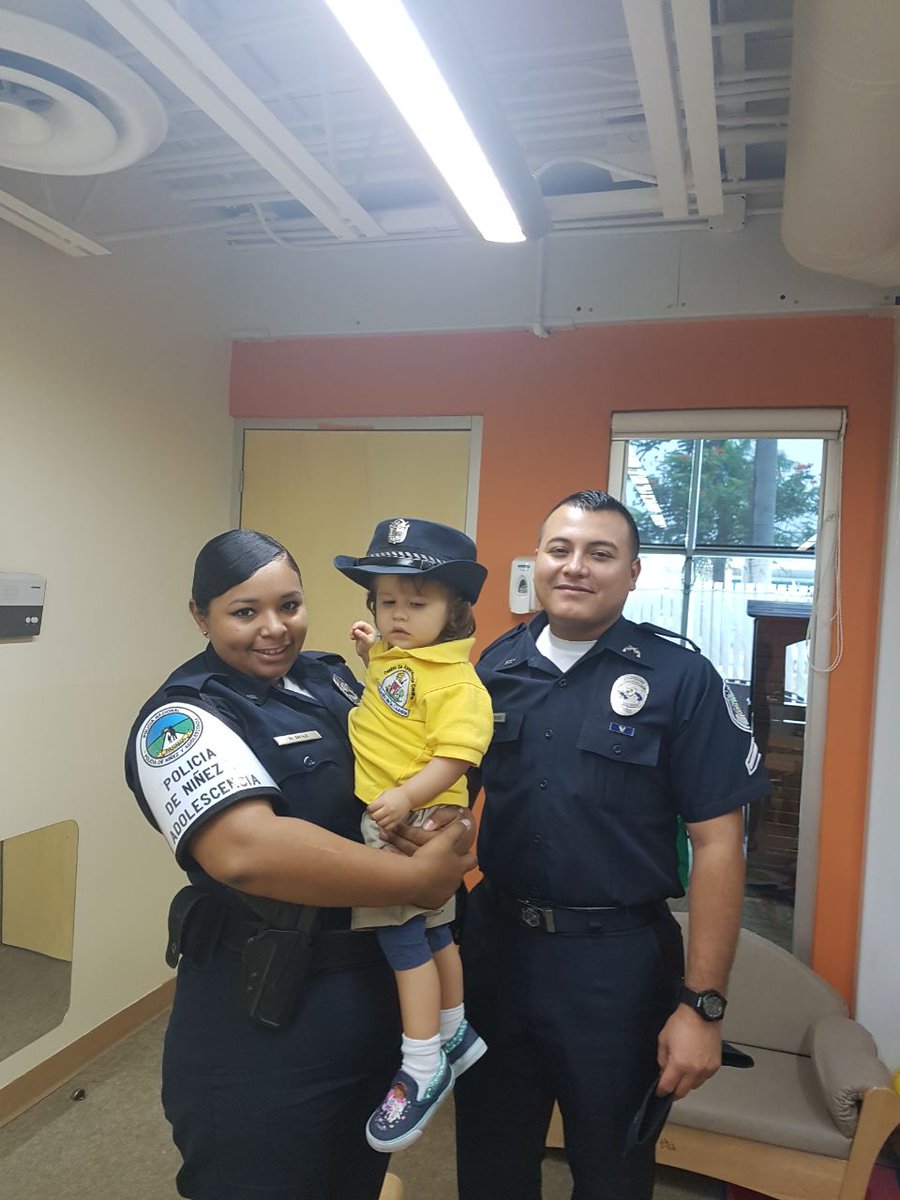 policiadepanama tweet picture