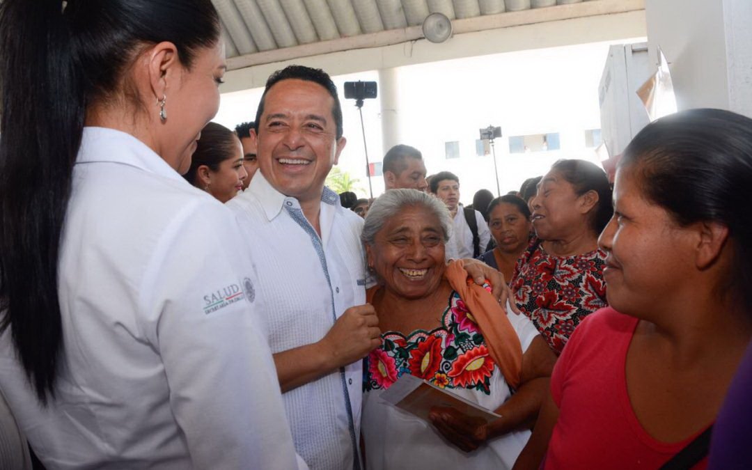 ComunicacionQR's tweet photo. "Médico en tu Casa” ha proporcionado más de 40 mil servicios de salud a la fecha:@CarlosJoaquin https://t.co/UGdoxOyMnV https://t.co/moaY9YF9Ec