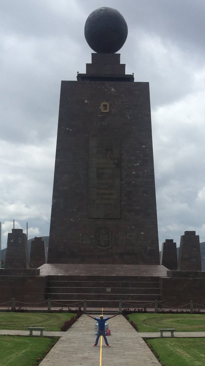 daniel_pasos's tweet image. Desde la mitad del mundo Ecuador latitud 0&apos;0&apos;00&quot;