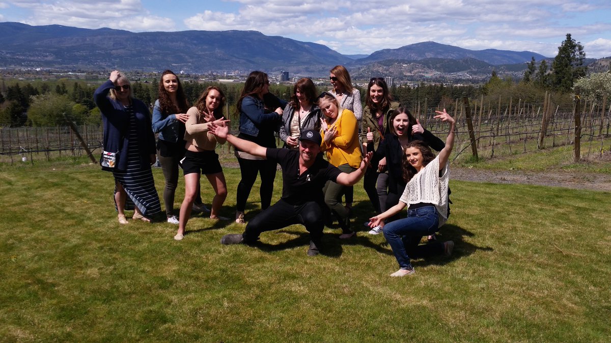 letsgoshuttle1's tweet photo. Wine tour season is off to a great start!!  #springishere #lovewine 
https://t.co/T5oPJBeftK https://t.co/ezyly2XWOq