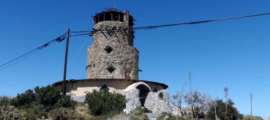 Desert View Tower makes Wall Street Journal @desertviewtower @wsj #roadsidekitsch #roadtrip… joyride.guru/san-diego-day-…