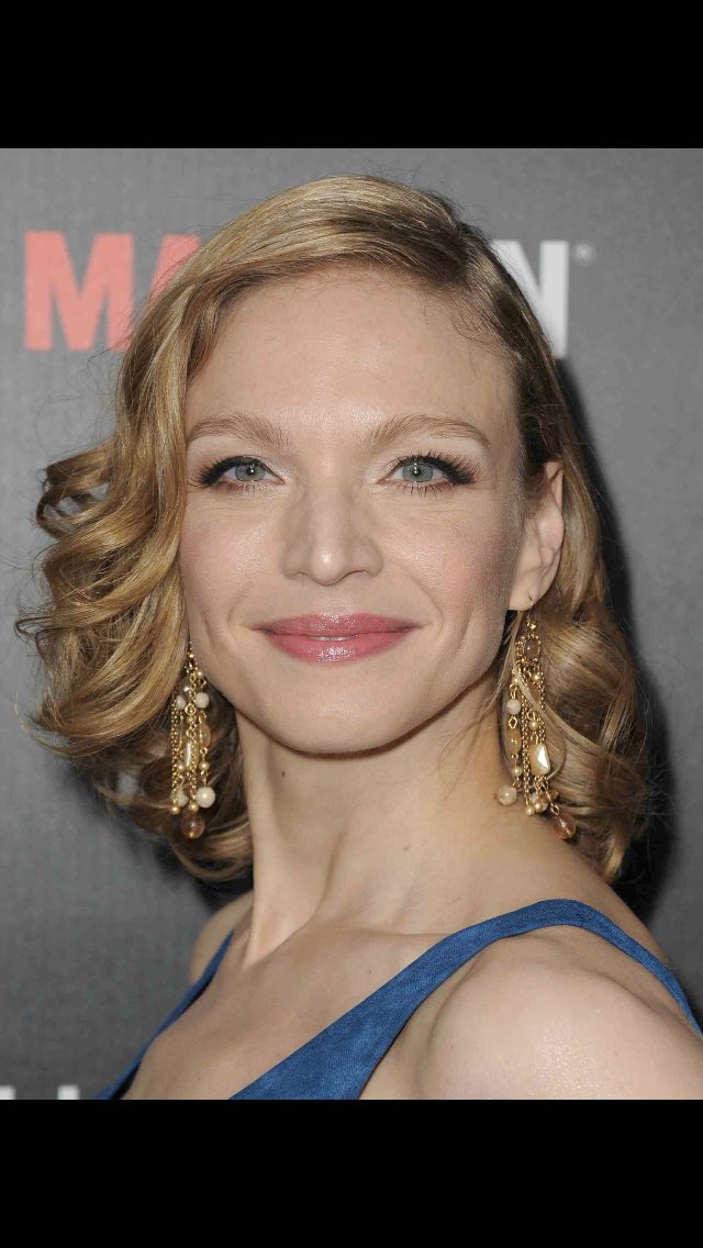 Happy birthday Kristin Lehman (1972). 