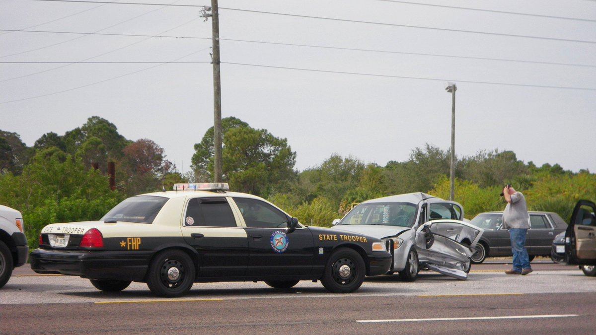 United1One's tweet photo. If you drive a car in Florida, you'll want to read this article https://t.co/Op78EiQRvo #insurance #lawchanges #unitedoneins #currentnews https://t.co/2iZmIAaHIM