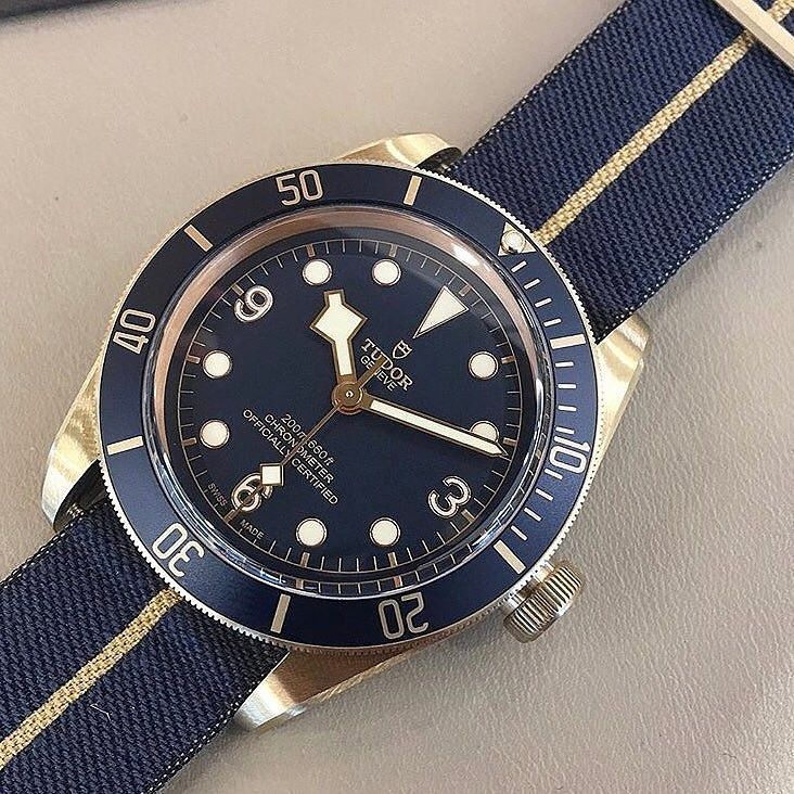 lordsofwatch's tweet image. Tudor Black Bay Bronze Limited Edition for Bucherer (credit @whatmakesmetick) 🔵🔶 #instawatch #watch #watches #watc… ift.tt/2oYv3lf