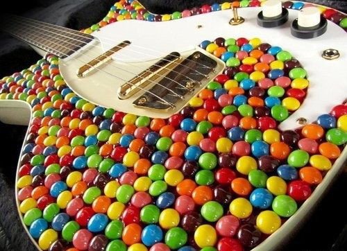 One Guitar Man (@oneguitarman) on Twitter photo Danelectro candy filled guitar custom <a href="/DanelectroUSA/">Danelectro Official</a> #guitarist #candy #food #guitar #custom Danelectro candy filled guitar custom <a href="/DanelectroUSA/">Danelectro Official</a> #guitarist #candy #food #guitar #custom