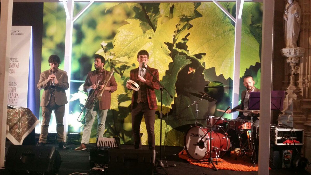 RutaVinoRibeiro's tweet photo. Presentación das VI Xornadas de Portas Abertas das Rutas dos Viños de #Galicia Comeza a conta atrás! #Ribeiro #enoturismo https://t.co/wRZ599Z54T