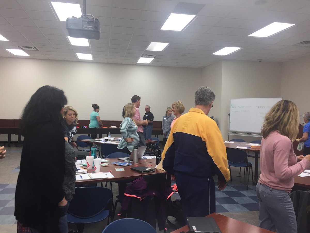 CaroleDehaven's tweet photo. Great day-SparkABC workshop IND teachers Johani Johnson Matt Radcliffe.#energizers 100's of classroom energizers Be active!! #inapherd100 https://t.co/RG1NdNrhZ1